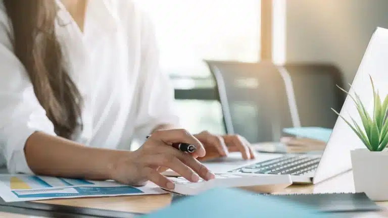 Asistente-contable - Tecnológico Universitario Rumiñahui