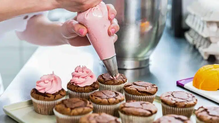 Decoracion-de-postres - Tecnológico Universitario Rumiñahui