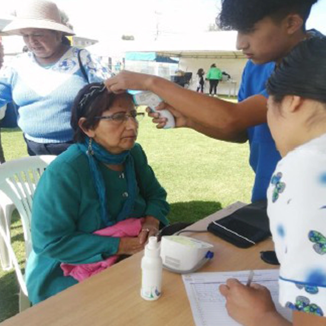 FERIA-DE-SALUD-LORETO3