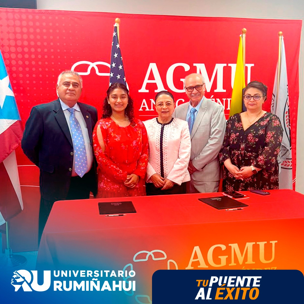 Equipo directivo del Universitario Rumiñahui junto a autoridades de Ana G. Méndez University tras la firma del convenio en Miami.