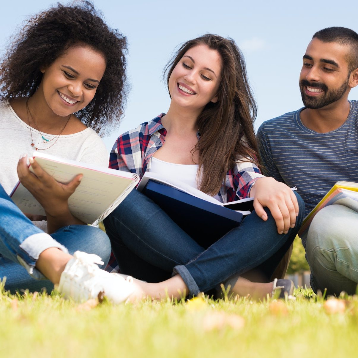 Students at School Campus - Tecnológico Universitario Rumiñahui Students at School Campus